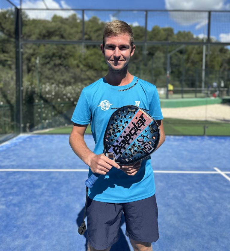 Valentin Pasquier, Moniteur de padel